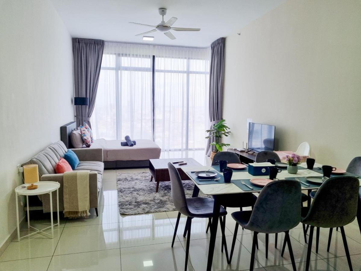 Lavish Beacon Executive Suites By Bin Dao Wu Homestay Penang George Town Exteriör bild